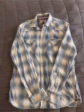 Casual Light Blue Plaid Button-Down Shirt